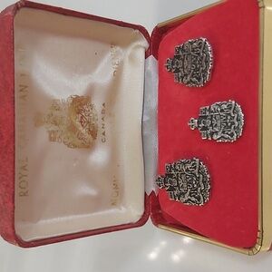 ROYAL CANADIAN MINT CUFFLINKS AND TIE CLIP